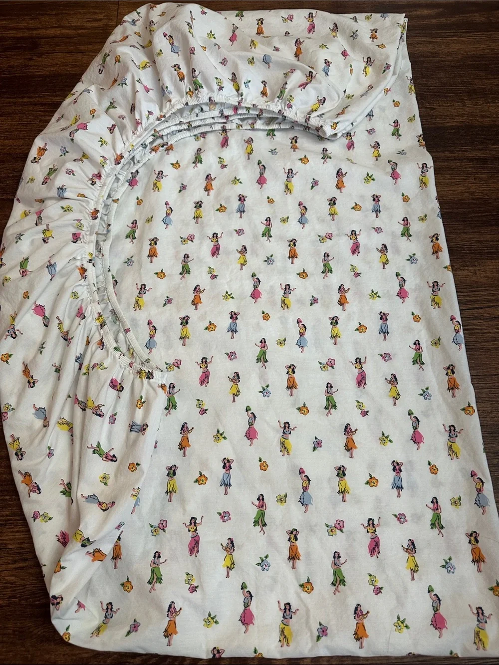 Tommy Hilfiger Twin XL White Cotton Hula Girl Fitted Sheet only